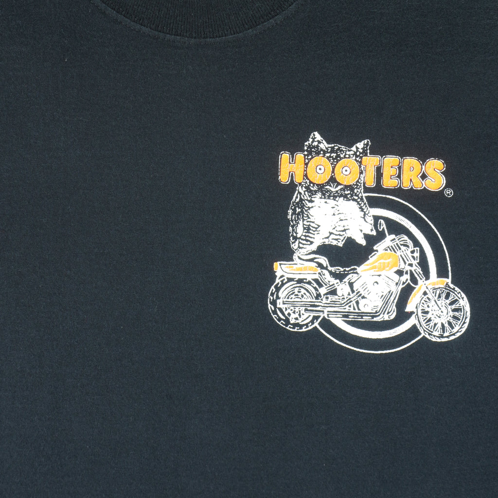 Vintage - Hooters Hog Go Wild Motorbike T-Shirt 1990s Large Vintage Retro