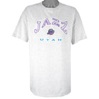NBA (CSA) - Utah Jazz Embroidered Spell-Out T-Shirt 1990s X-Large Vintage Retro Basketball