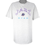 NBA (CSA) - Utah Jazz Embroidered Spell-Out T-Shirt 1990s X-Large Vintage Retro Basketball