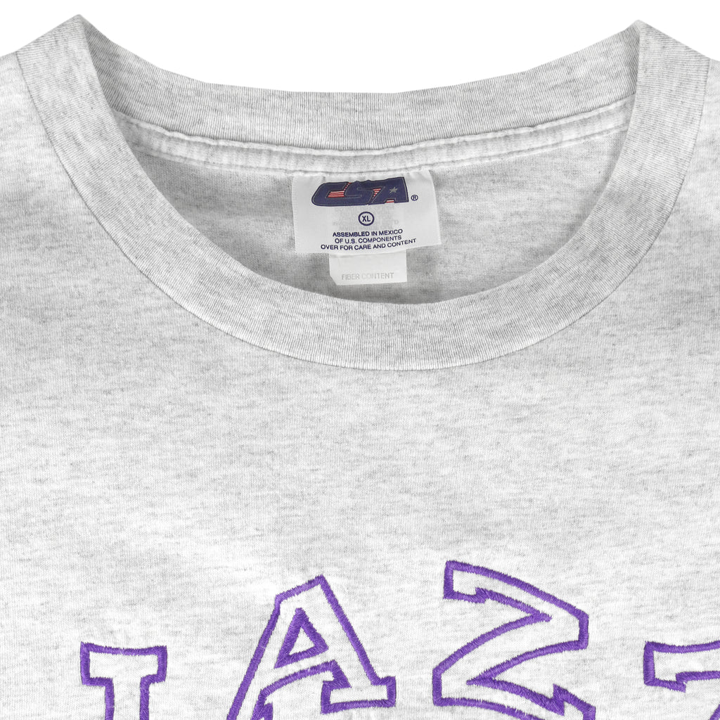 NBA (CSA) - Utah Jazz Embroidered Spell-Out T-Shirt 1990s X-Large Vintage Retro Basketball