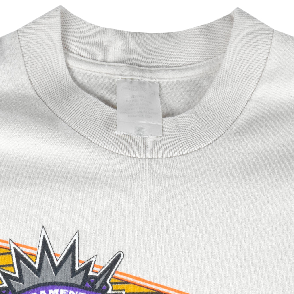 NBA - Sacramento Kings Single Stitch T-Shirt 1990s X-Large Vintage Retro Basketball