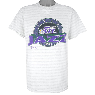 NBA (Trench) - Utah Jazz Spell-Out T-Shirt 1990s Large