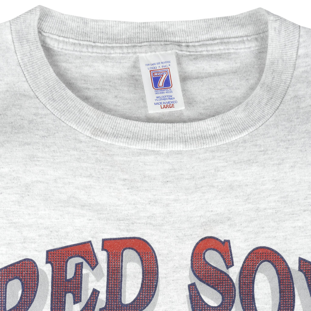 MLB (logo 7) - Boston Red Sox T-Shirt 1999 Large Vintage Retro Baseball