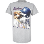 MLB (Lee) - New York Yankees Helmet T-Shirt 1998 Medium