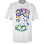 MLB (Nutmeg) - New York Yankees X Looney Tunes T-Shirt 1990s X-Large Vintage Retro Baseball