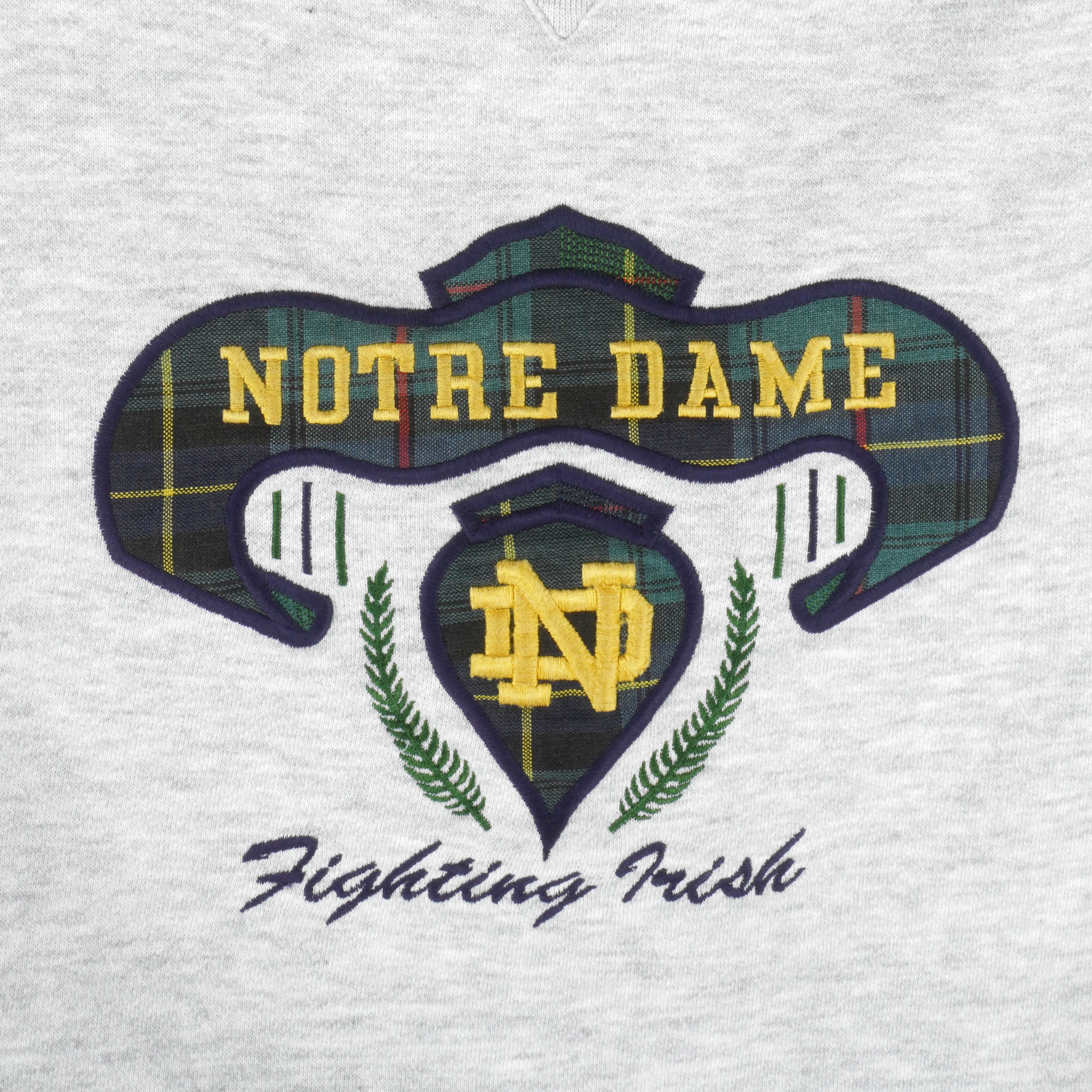 NCAA (Midwest) - Notre Dame Fighting Irish Embroidered Sweatshirt 1990s X-Large Vintage Retro Football College