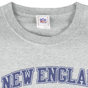 NFL (Reebok) - New England Patriots Crew Neck Sweatshirt 1990s X-Large Vintage Retro Football