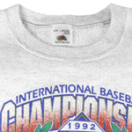 MLB (Nutmeg) - Blue Jays VS Braves Crew Neck Sweatshirt 1992 Medium Vintage Retro Baseball