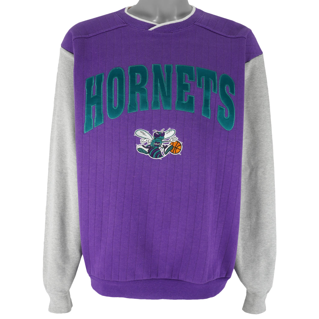 Champion - Charlotte Hornets Embroidered Crew Neck Sweatshirt 1990s Large Vintage Retro Basketball