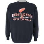 NHL - Detroit Red Wings Steve Yzerman 19 Crew Neck Sweatshirt 1990s Medium Vintage Retro Hockey