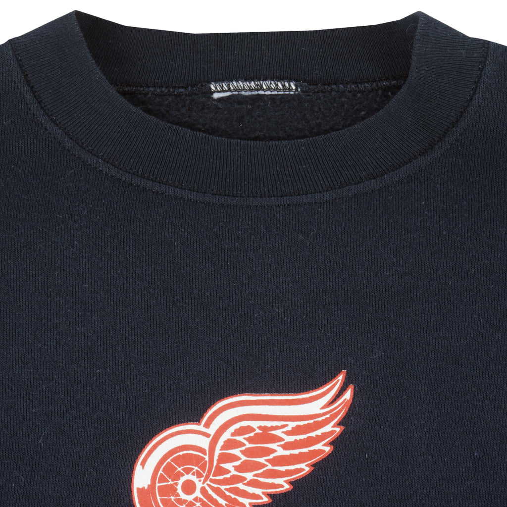 NHL - Detroit Red Wings Steve Yzerman 19 Crew Neck Sweatshirt 1990s Medium Vintage Retro Hockey