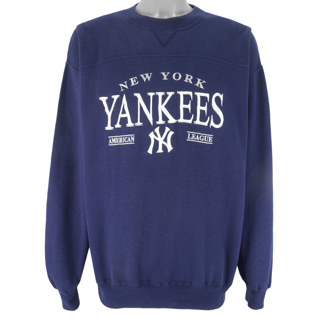 MLB (Lee) - New York Yankees Embroidered Crew Neck Sweatshirt 1990s X-Large Vintage Retro Baseball