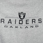 NFL (Logo Athletic) - Oakland Raiders Embroidered Crew Neck Sweatshirt 1990s Large Vintage Retro Football
