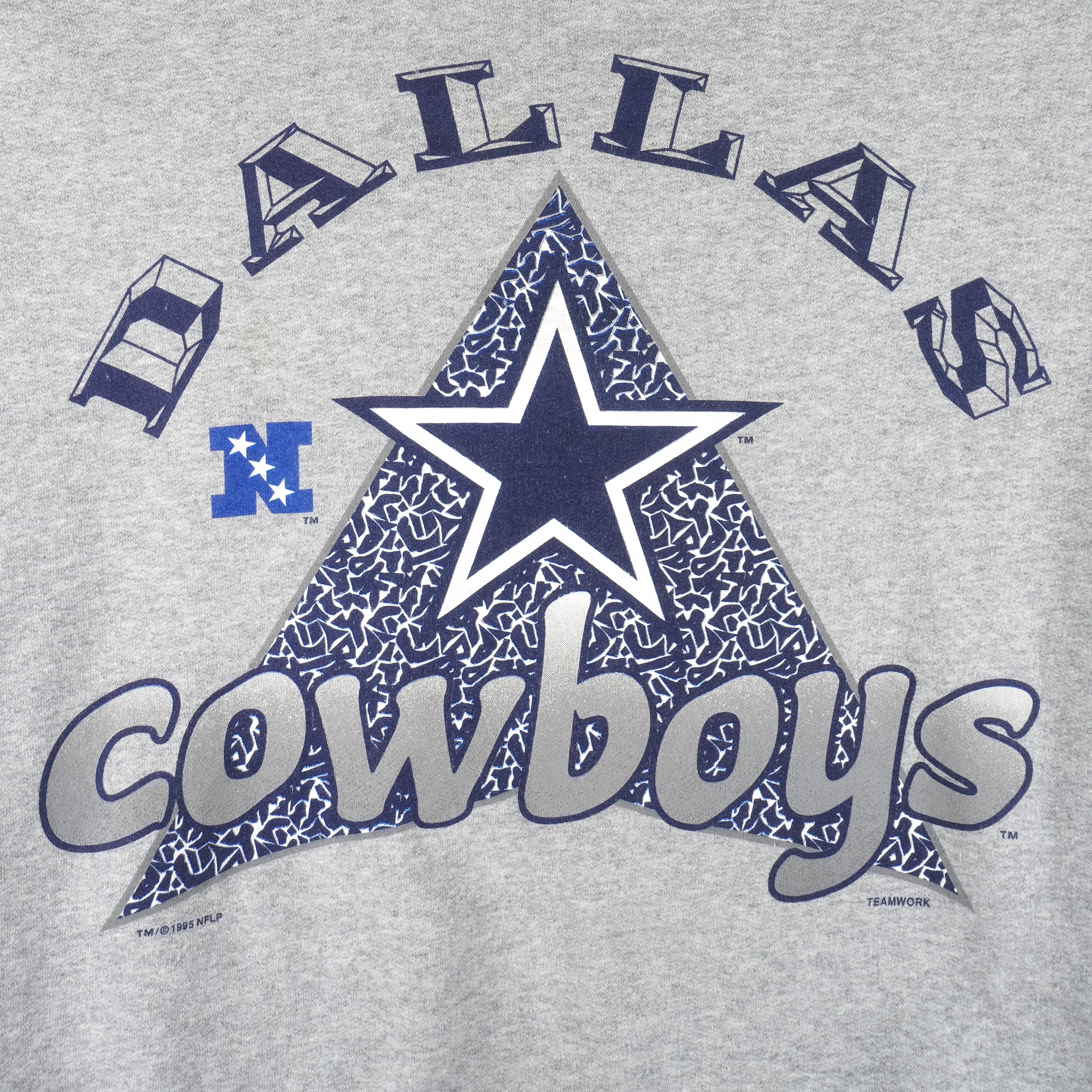 NFL (Team Work) - Dallas Cowboys Crew Neck Sweatshirt 1995 X-Large Vintage Retro Football