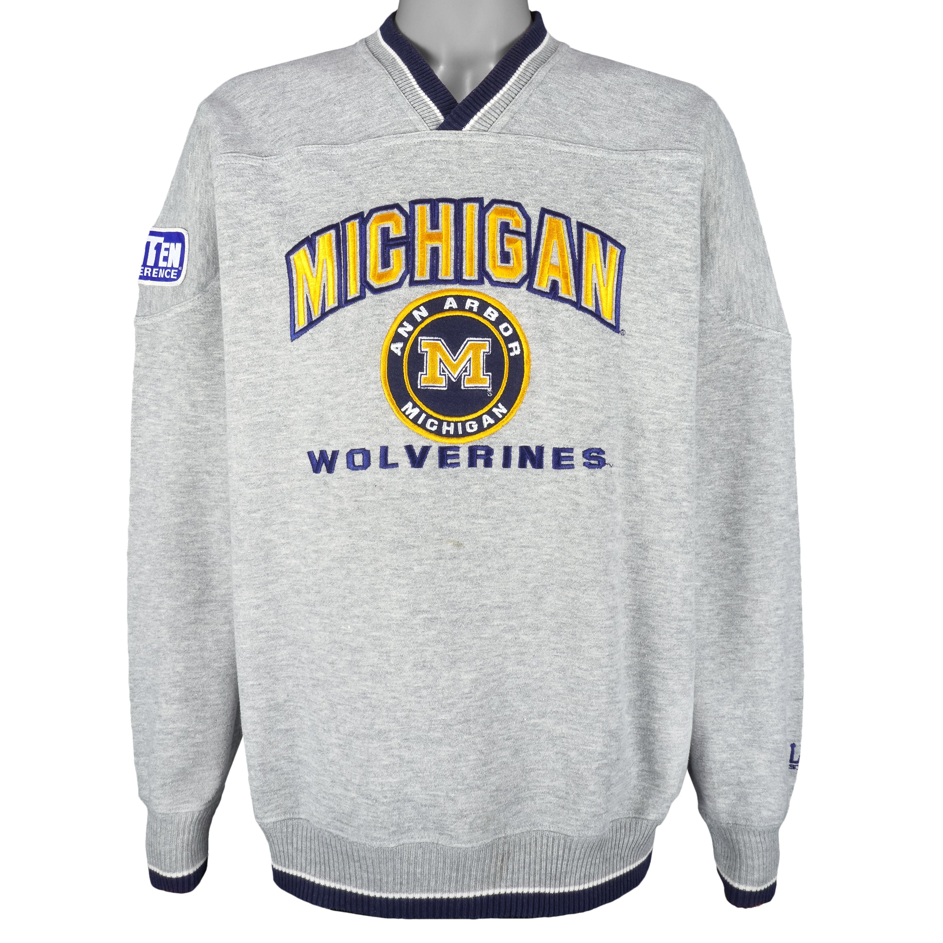 NCAA (Lee) - Michigan Wolverines Embroidered V-Neck Sweatshirt 1990s Large Vintage Retro College