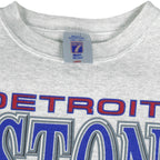 NBA (Logo 7) - Detroit Pistons Big Logo Crew Neck Sweatshirt 1990s Large Vintage Retro Basketball