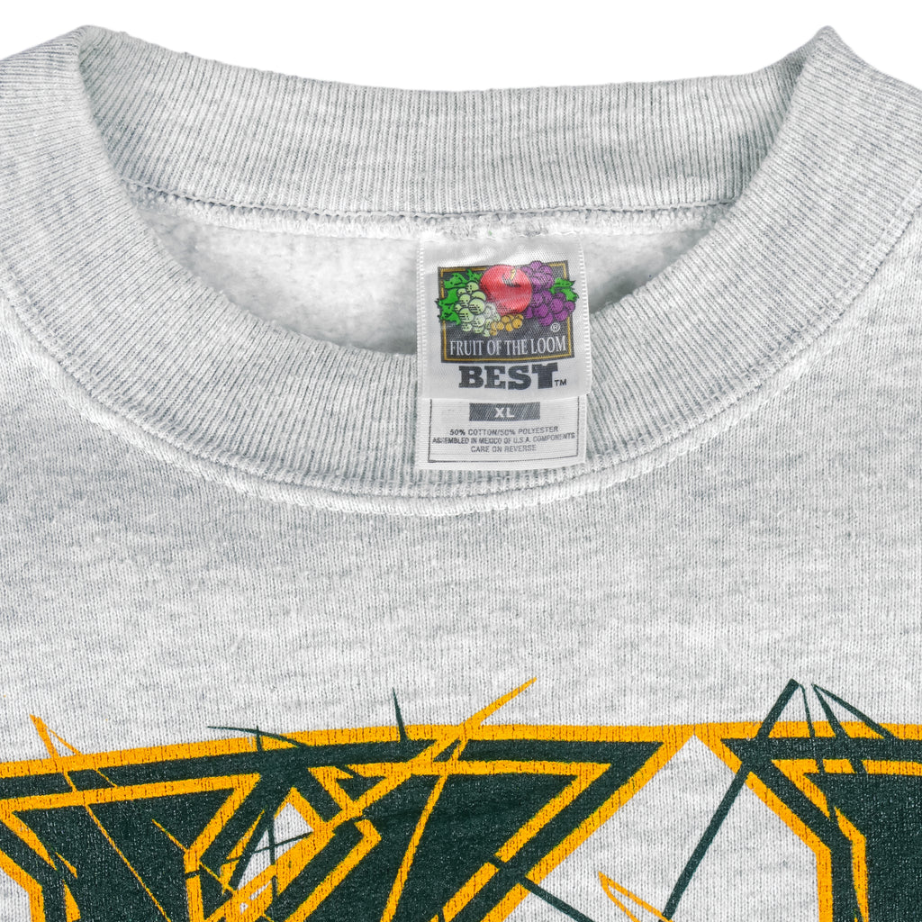 NFL (Fruit Of The Loom) - Green Bay Packers Spell-Out Crew Neck Sweatshirt 1990s X-Large Vintage Retro Football