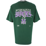 NBA (Competitor) - Green Milwaukee Bucks Single Stitch T-Shirt 1990s X-Large Vintage Retro Basketball