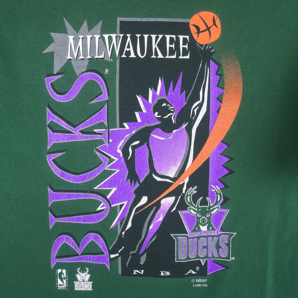 NBA (Competitor) - Green Milwaukee Bucks Single Stitch T-Shirt 1990s X-Large Vintage Retro Basketball