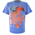 NBA (Salem) - New York Knicks Aerial Assault T-Shirt 1990s Large Vintage Retro Basketball