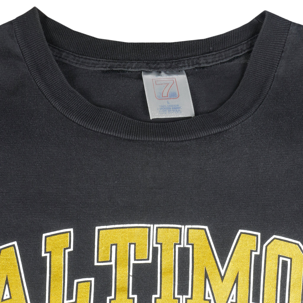 NFL (Logo 7) - Baltimore Ravens Spell-Out T-Shirt 1996 Large Vintage Retro Football