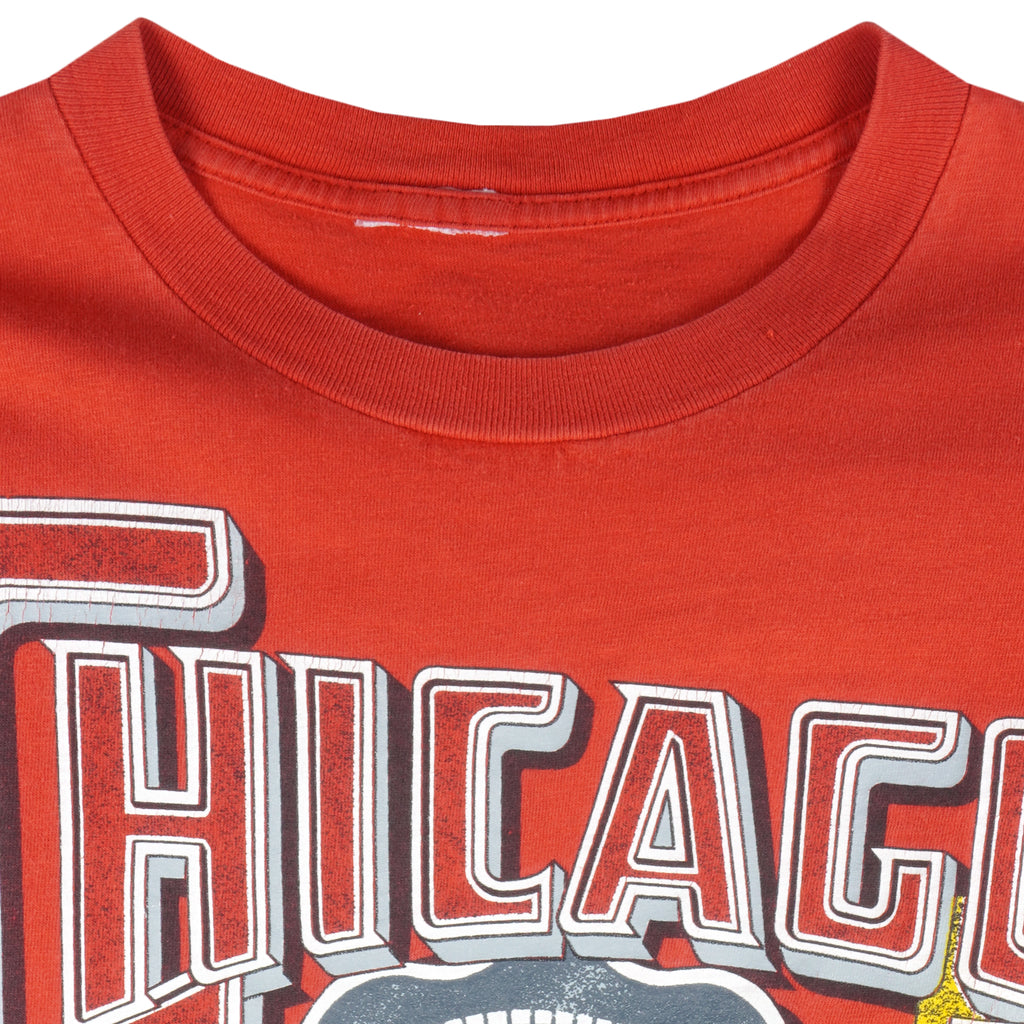 NBA (Trench) - Chicago Bulls Single Stitch T-Shirt 1990s Large Vintage Retro Basketball