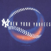 MLB (Logo Athletic) - New York Yankees T-Shirt 2001 X-Large Vintage Retro Baseball