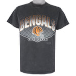 NFL (Hanes) - Cincinnati Bengals Single Stitch T-Shirt 1997 Medium