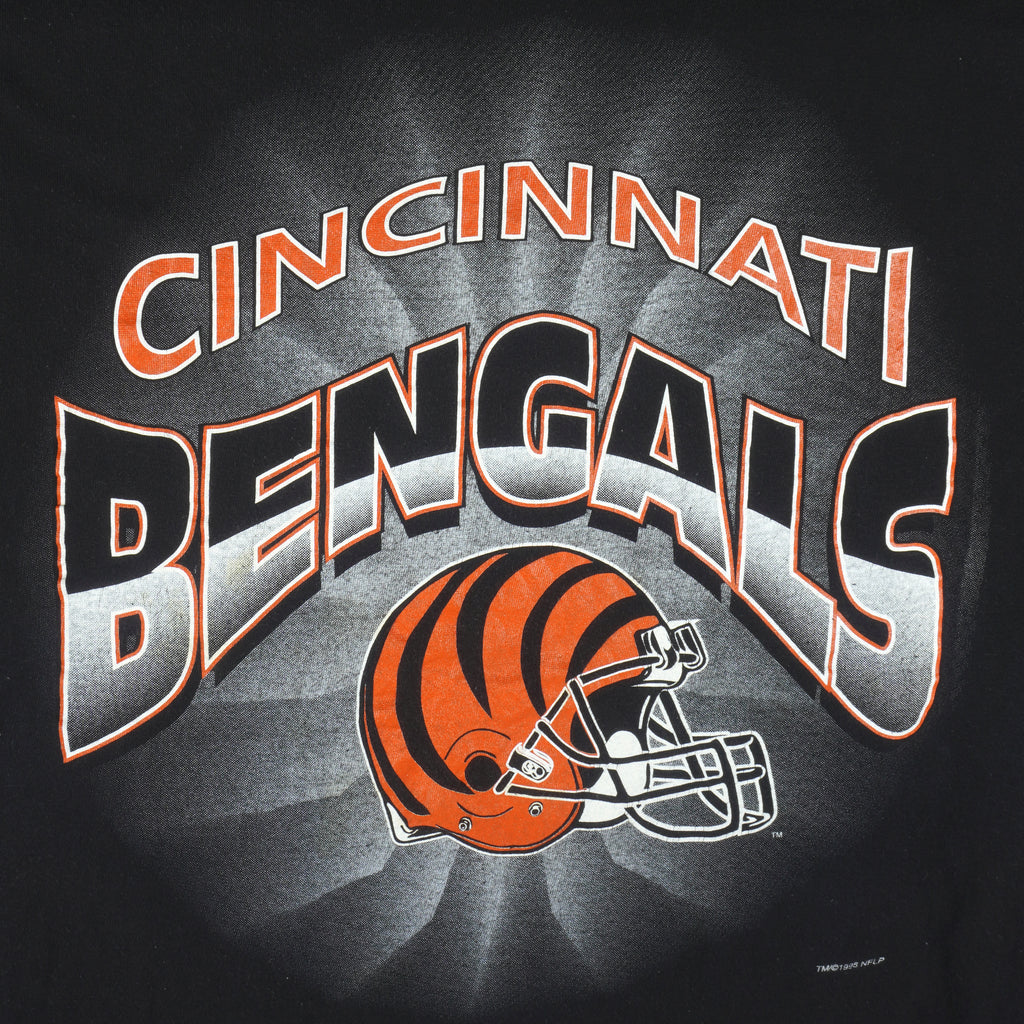 NFL (Warfield's) - Cincinnati Bengals Helmet Single Stitch T-Shirt 1995 X-Large Vintage Retro Football