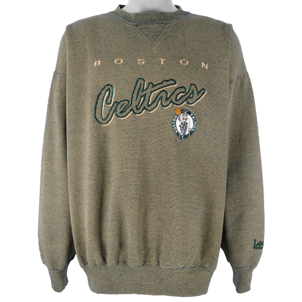 NBA (Lee) - Boston Celtics Embroidered Crew Neck Sweatshirt 1990s X-Large Vintage Retro Basketball
