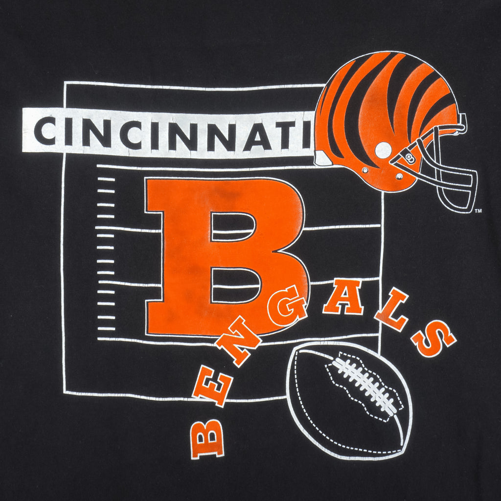 NFL (Hanes) - Cincinnati Bengals Helmet Single Stitch T-Shirt 1990s Large Vintage Retro Football