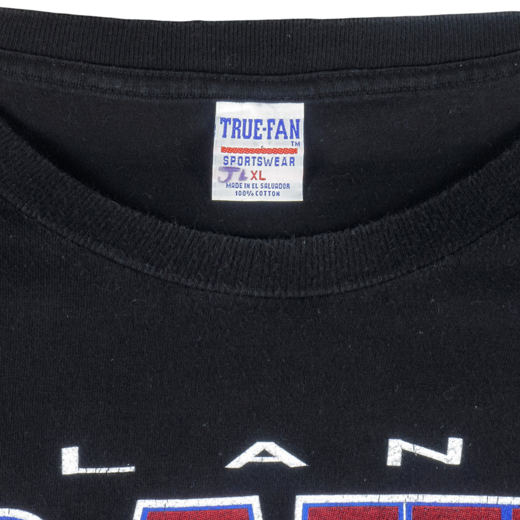 MLB (True Fan) - Atlanta Braves World Series Champions T-Shirt 1995 X-Large Vintage Retro Baseball