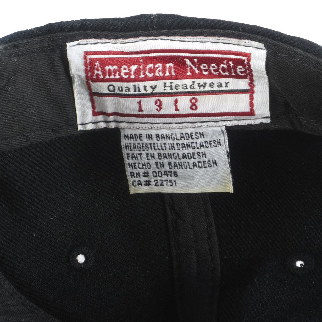 NHL (American Needle) - Boston Bruins 3D Puff Strapback Hat 1990s OSFA Vintage Retro Hockey