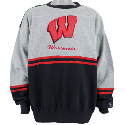 NCAA  - University of Wisconsin, Badgers Spell-Out Sweatshirt 1990s X-Large